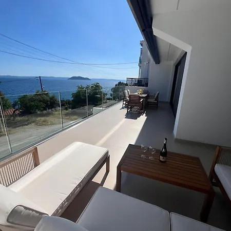 Apartments-m4 Néos Marmarás