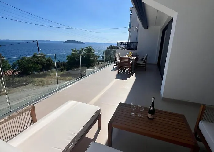 Apartments-m4 Neos Marmaras